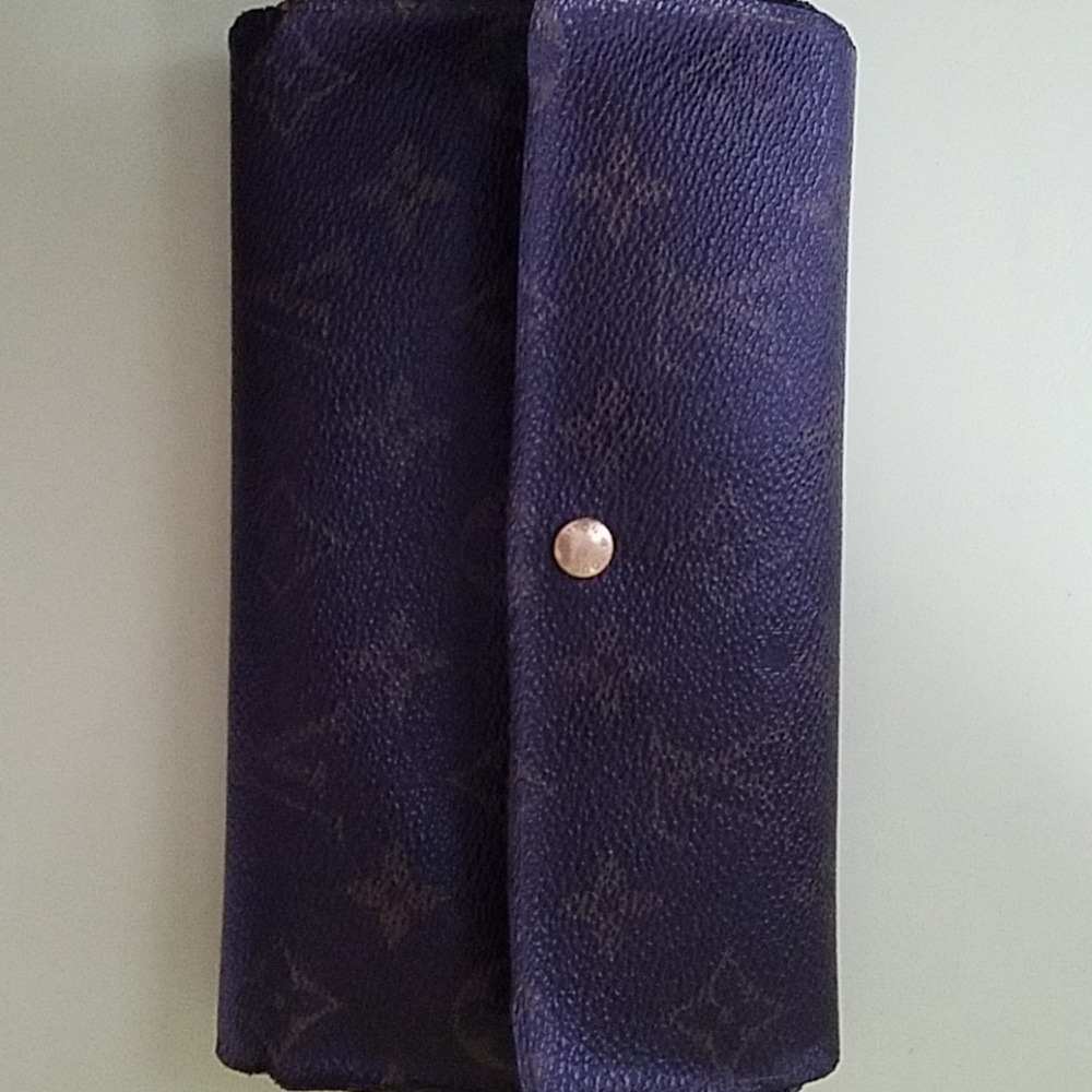 Louis Vuitton Monogram wallet
